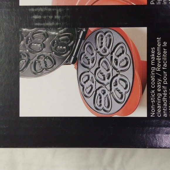Mini Pretzel Maker - Picture 5 of 6